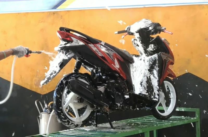 Cuci Motor Udin Jaya: Sentuhan Bersih untuk Motor Favorit Anda di Cilacap